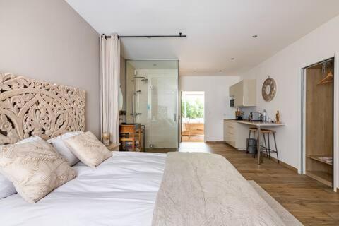 Studio Chic Avec Salon Et Terrasse Privee Apartment Туркоан Екстериор снимка